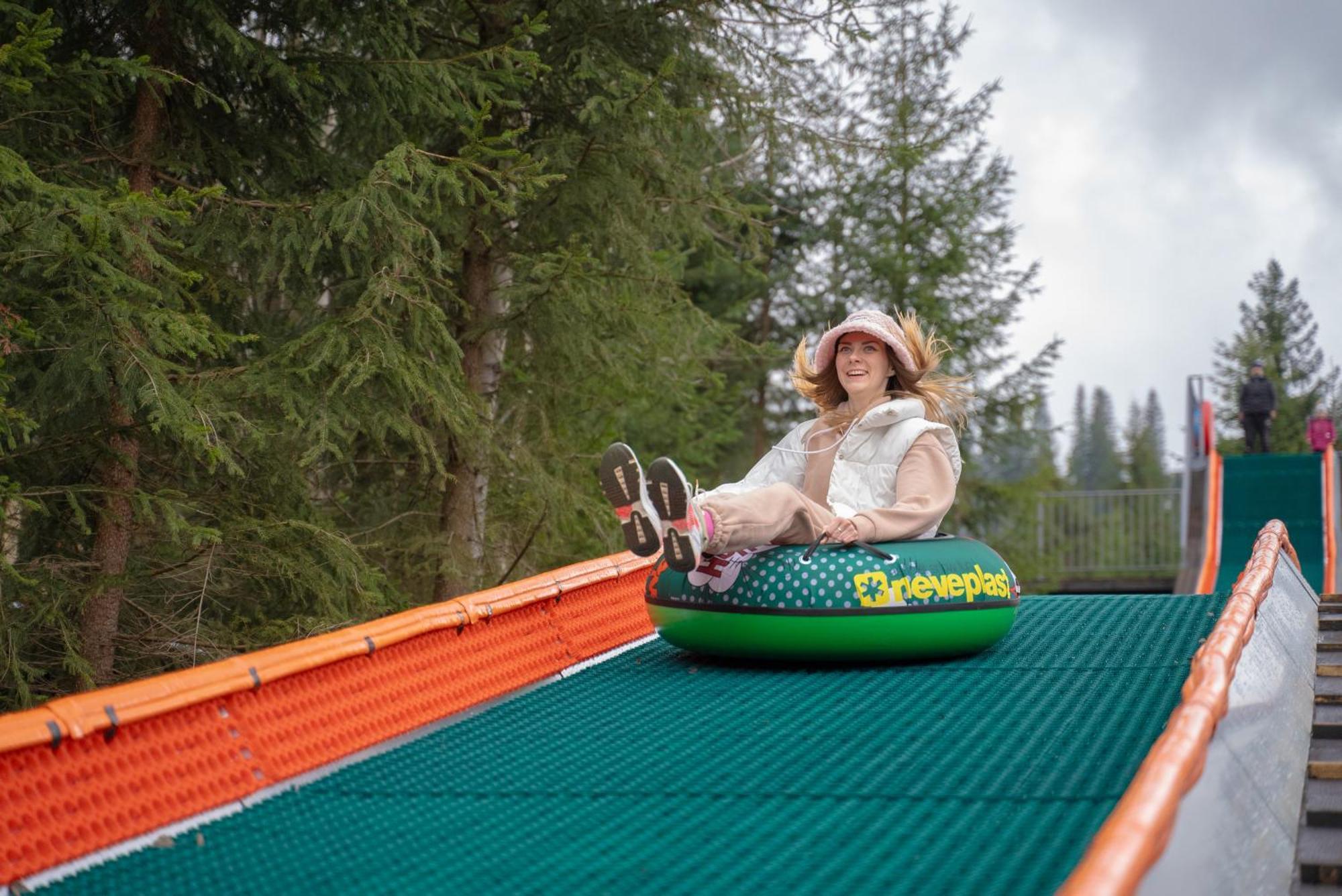 Phoenix Relax Park Bukovel Exterior photo